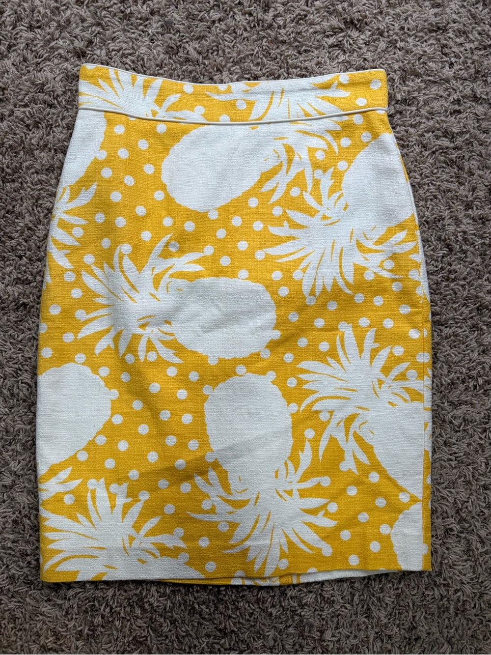 Ann Taylor Yellow and White Pineapple-Print Pencil Skirt